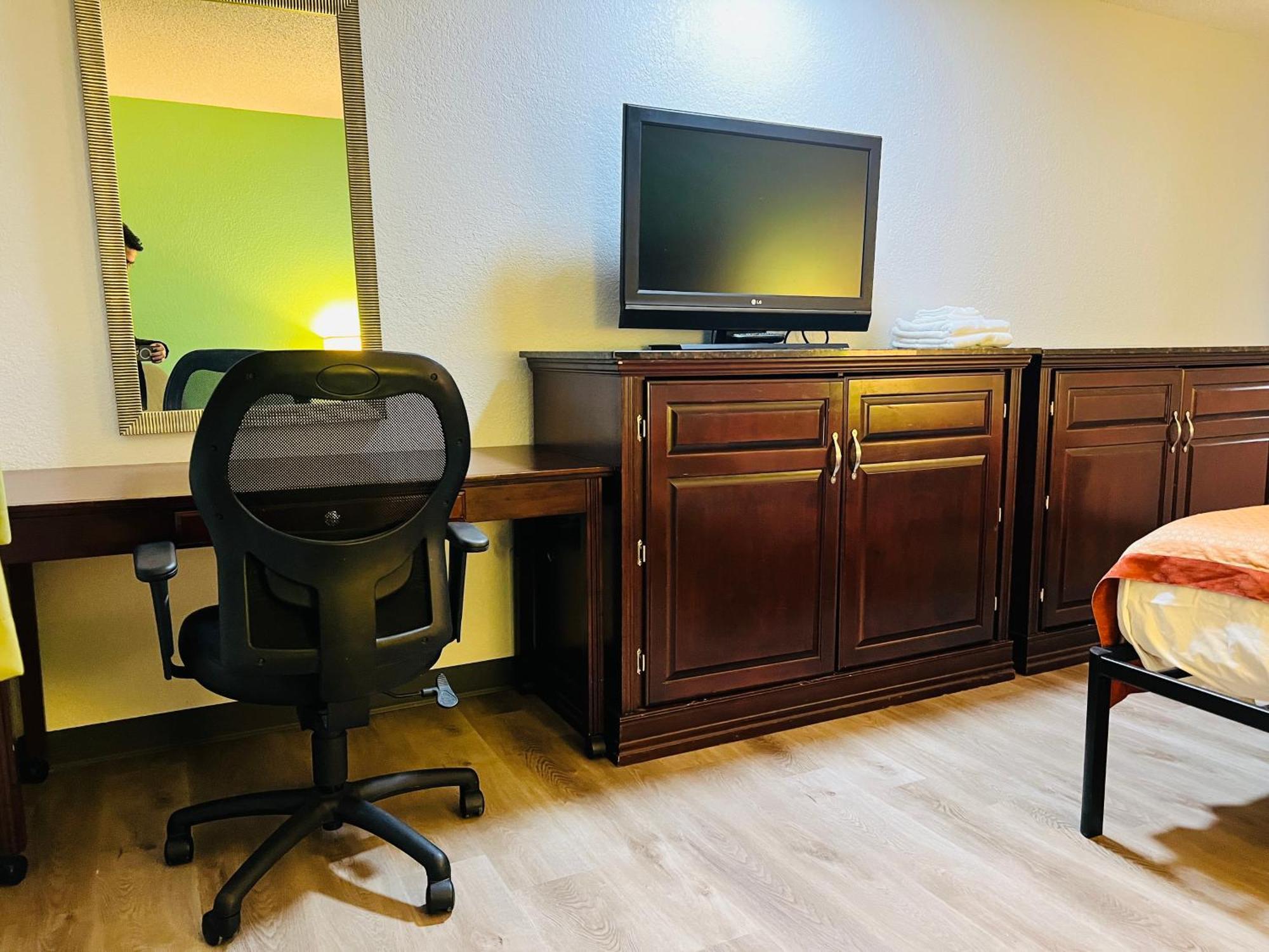 Super Inn By Oyo Lansing Mi Zewnętrze zdjęcie